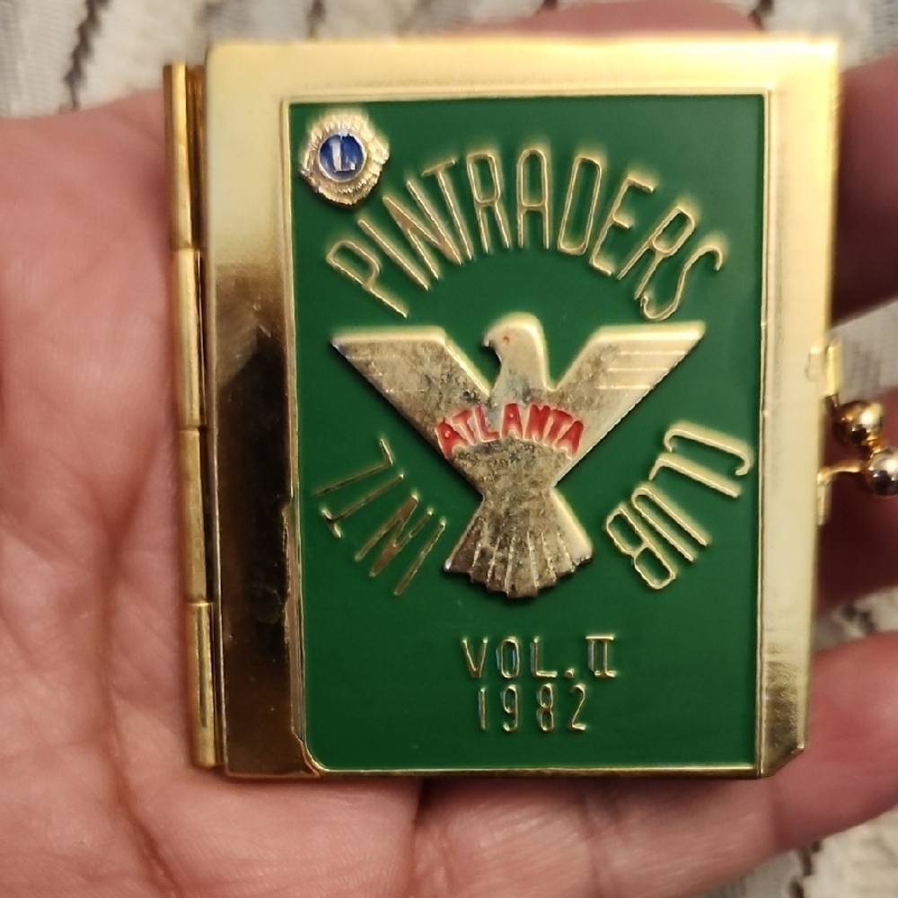 Gold Green Lions Club Atlanta PinTraders Club Intl Locket Souvenir Trading Pin